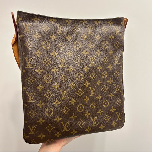 Louis Vuitton Monogram Canvas Shoulder Bag - Picture 2 of 15